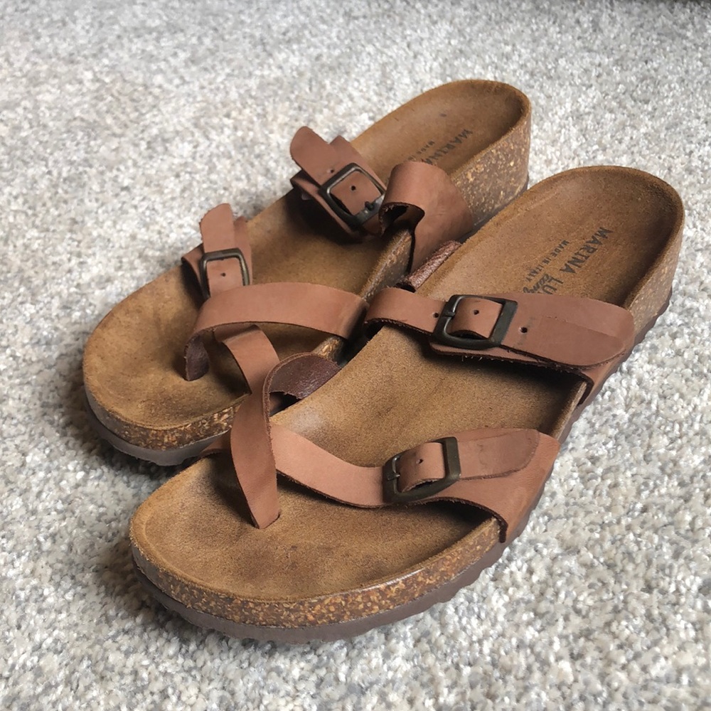 Italian leather contoured sandals. Womens 10, EU 41.
